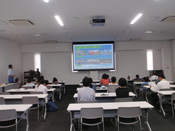 OLYMPUS DIGITAL CAMERA エコ企業見学イメージ